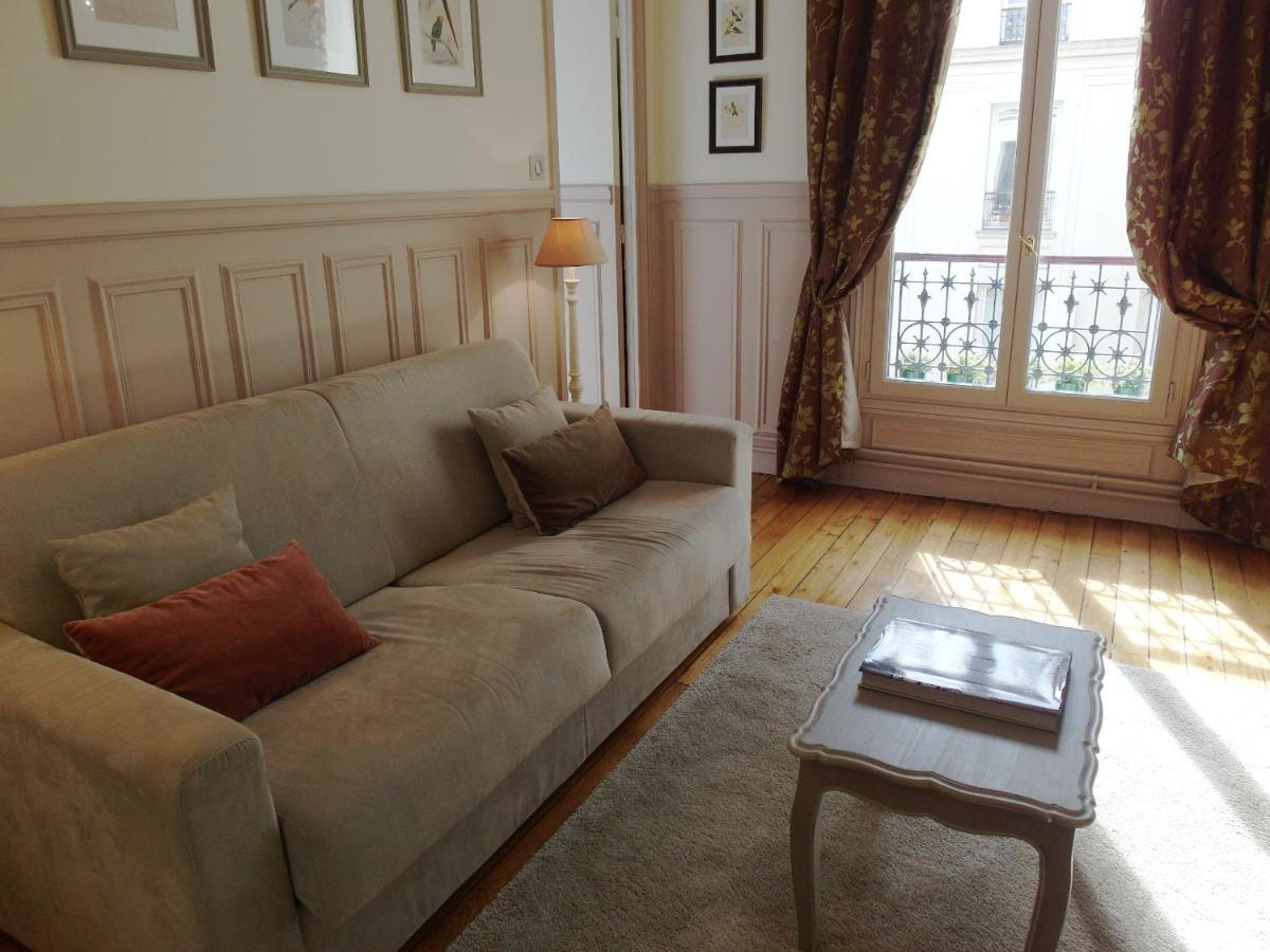 Chambre D Hote : Louvre Elegant Apt Suite Parigi Camera foto